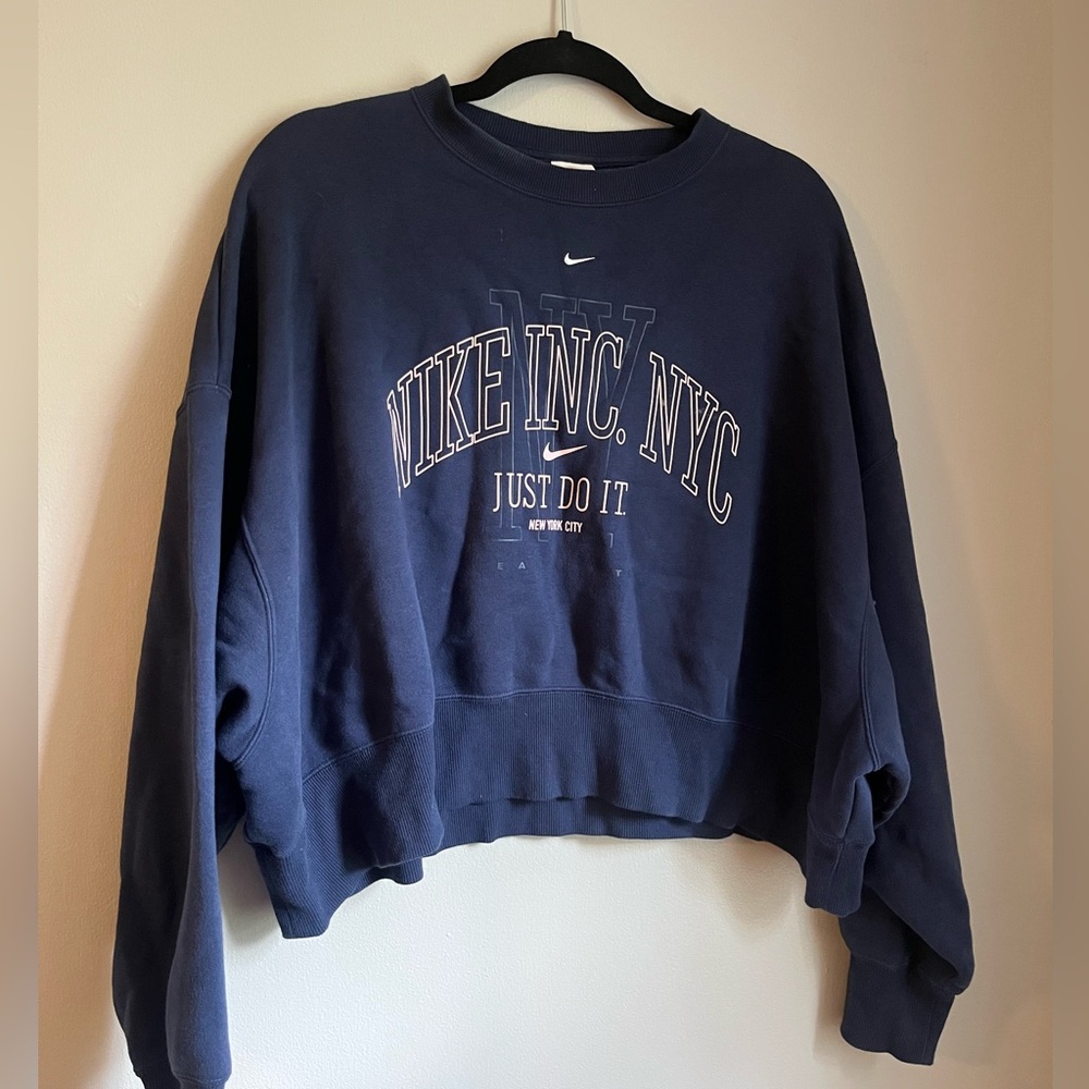 Nike sweatshirt